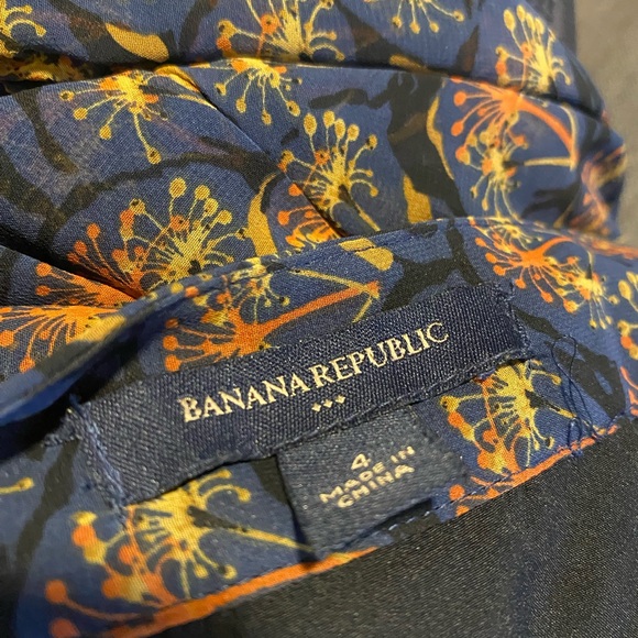 Banana Republic Belted Dress, Vintage inspired print, Navy blue, classic style - Picture 5 of 11